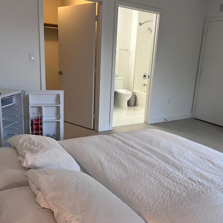 Master Bed Room In Calle Ocho Майами Экстерьер фото